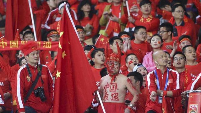五分钟后，你去向媒体解释今天行动的目的和结果。
